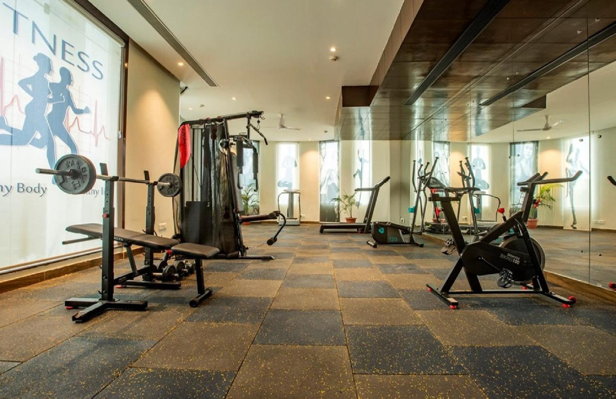 Luxury Near Delhi International Airport Hotel New Delhi